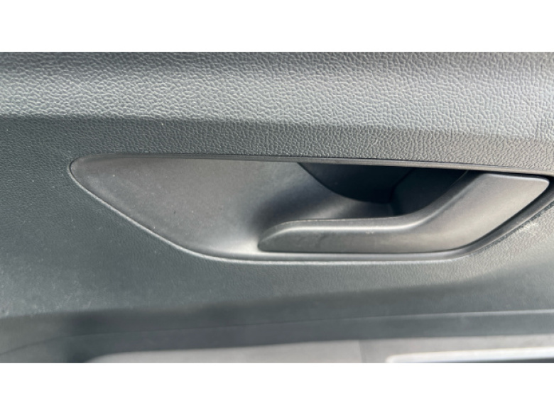 Ford Transit Courier E-Transit Courier 100kW 43kWh Trend Van Auto